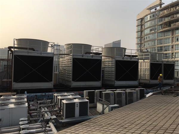 冷卻塔填料裝置的高度是多少(深圳冷卻塔填料維修廠家),冷卻塔填料裝置高度要求