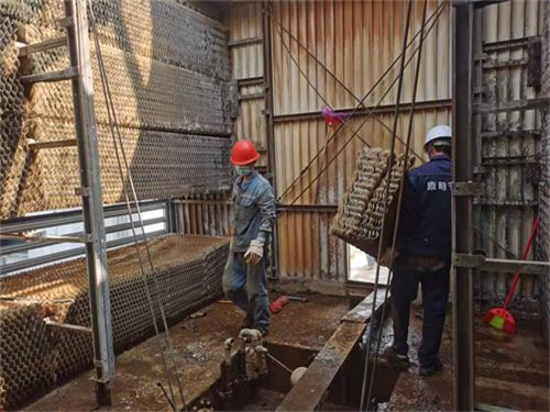 冷卻塔電動(dòng)機(jī)怎樣散濕散熱(冷卻塔降溫怎樣效果好)