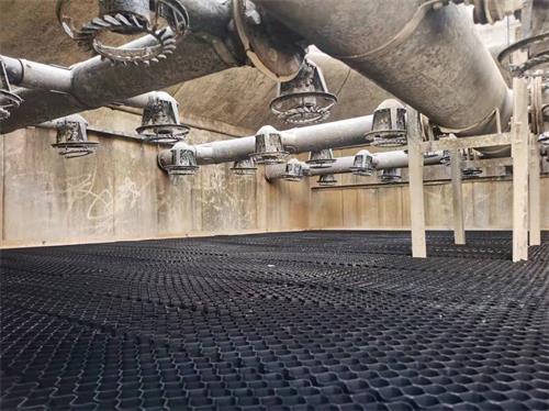 冷卻塔收水器出現(xiàn)漂水的原因,冷卻塔收水器漂水維修方法？